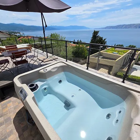 Appartement Ines 3 In With Terrace And Sea View, Jacuzzi, Outdoor Pool *