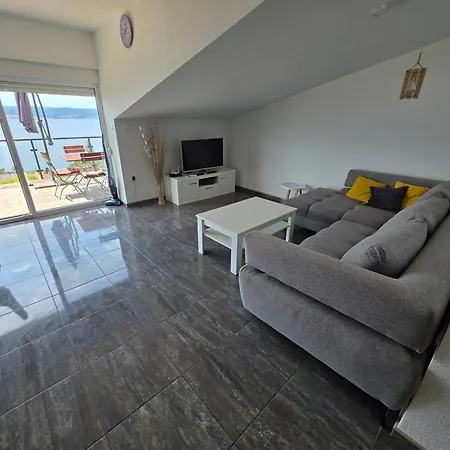 Ines 3 In With Terrace And Sea View, Jacuzzi, Outdoor Pool Appartement